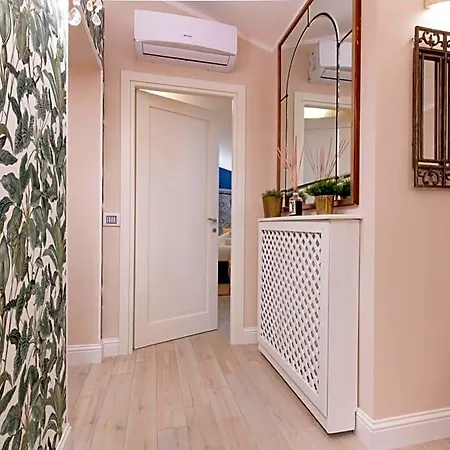 Welchome Charming House B&B 카세르타