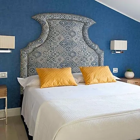Welchome Charming House B&B 4*