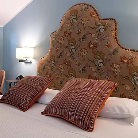 Welchome Charming House 4* 카세르타
